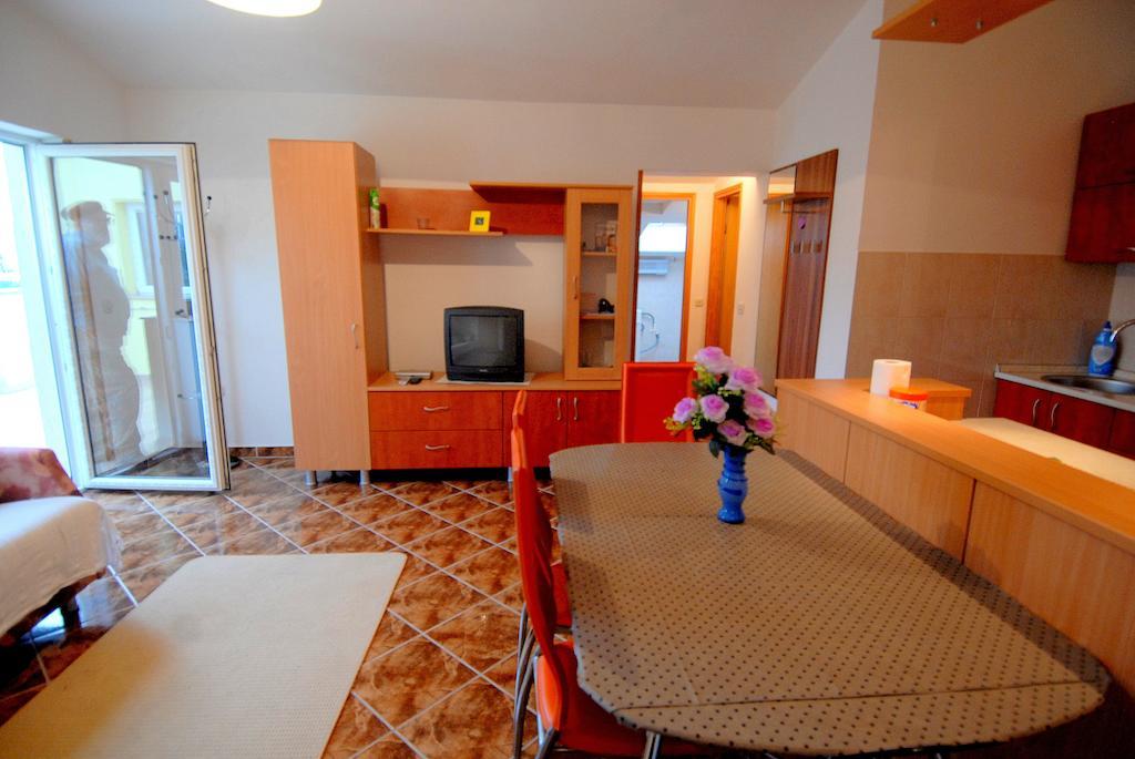 Guesthouse Konti Rijeka Habitación foto
