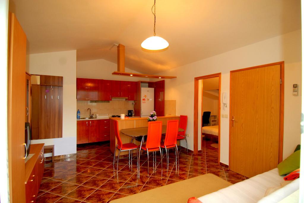 Guesthouse Konti Rijeka Habitación foto