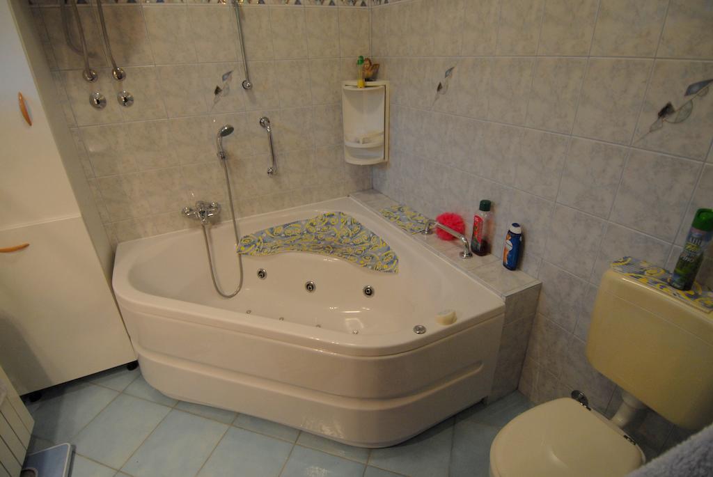 Guesthouse Konti Rijeka Habitación foto